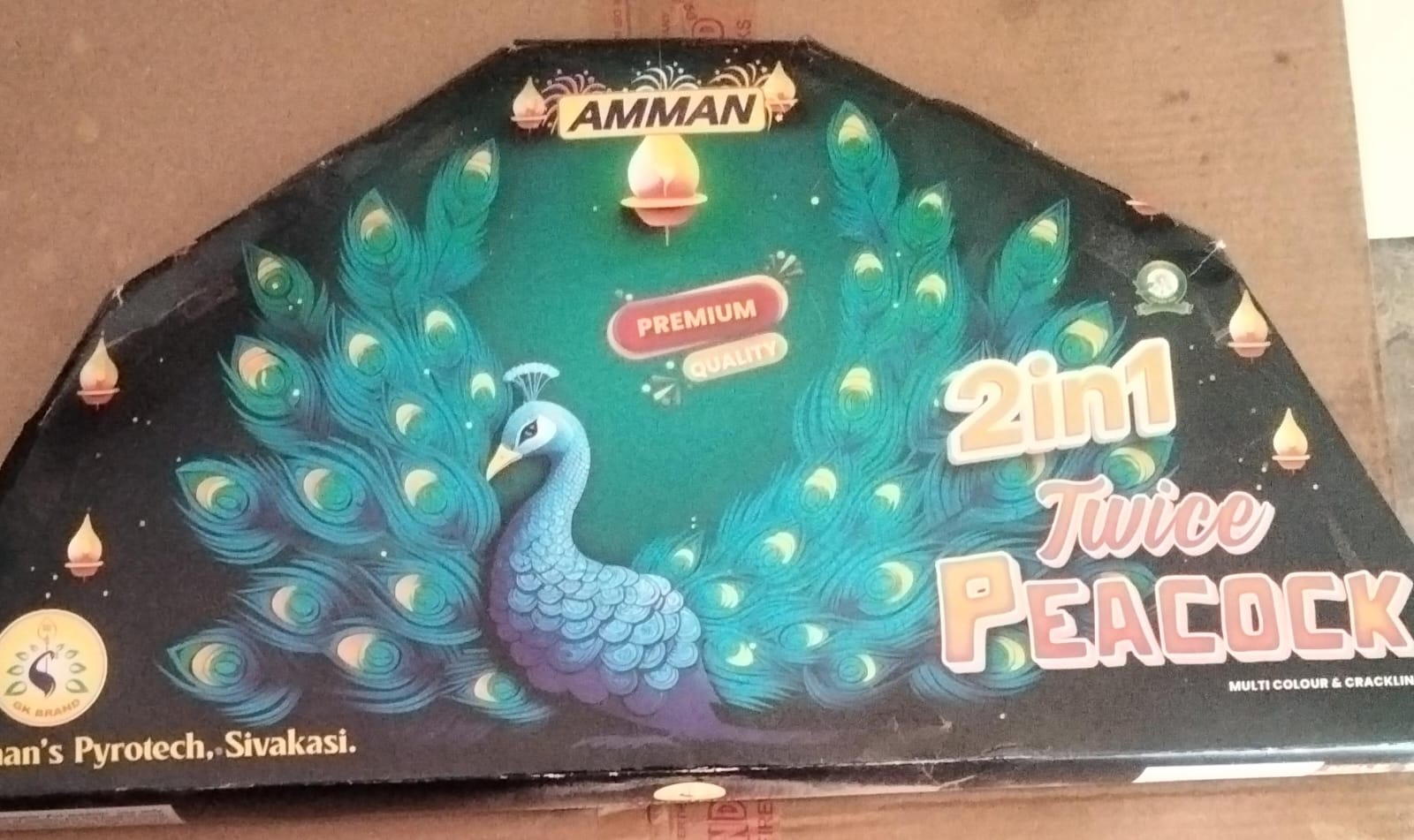 inba Crackers 2 in 1 Colour Changing Peacock